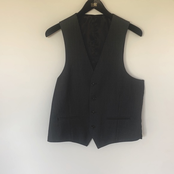 Calvin Klein 3 Piece Suit - Dark Grey Pinstripe - Picture 7 of 12